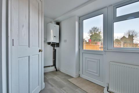 2, Mount Villa Cross Street, Barrow-upon-humber, DN19 7AL
