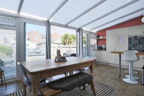3 bedroom terraced house for sale, Sunny Bank, Hull, HU3 1LE
