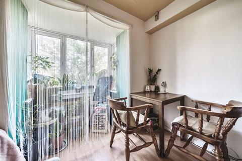14 Sterling Gardens, London, SE14 6DZ