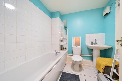 14 Sterling Gardens, London, SE14 6DZ