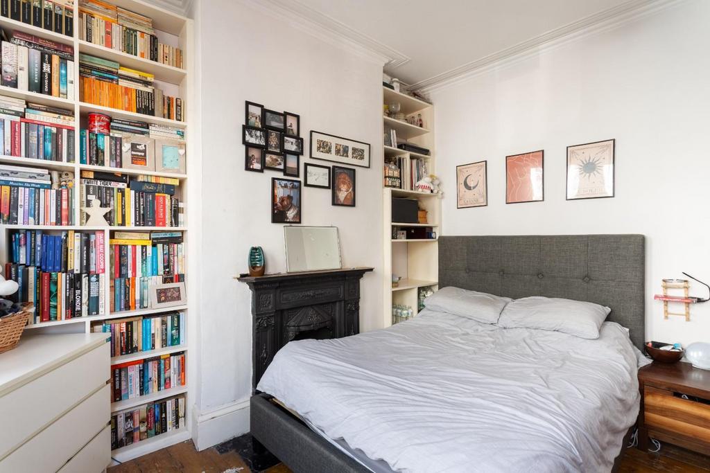 Bedroom (7).jpg