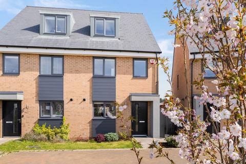 14 Maytree Crescent, Harlow, CM17 0FW