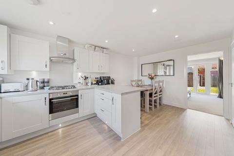 14 Maytree Crescent, Harlow, CM17 0FW