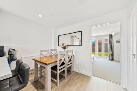 14 Maytree Crescent, Harlow, CM17 0FW