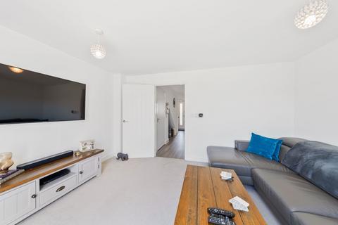14 Maytree Crescent, Harlow, CM17 0FW
