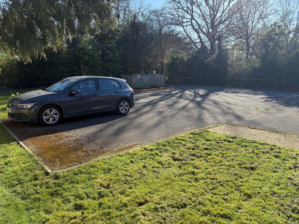 Front garden with parking area