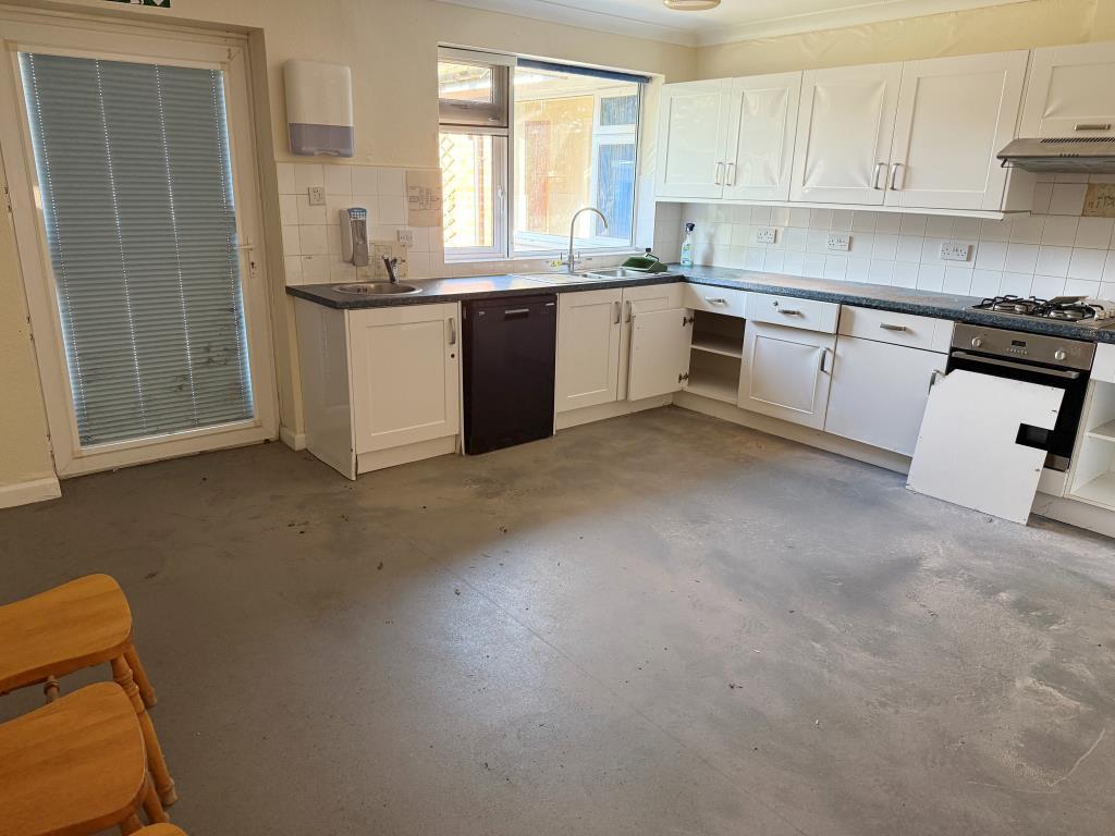 Large kitchen with fitted units