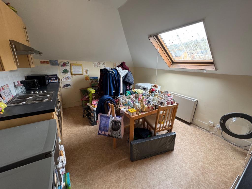 Flat 4 - Kitchen-dining room