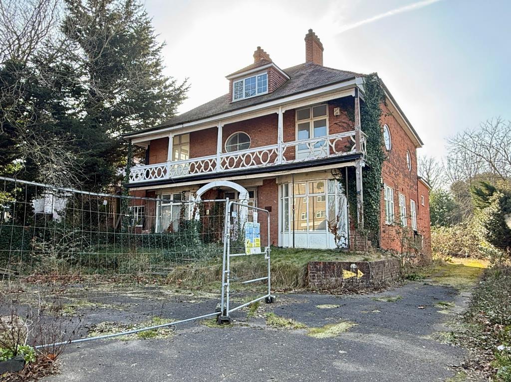 Detached former surgery