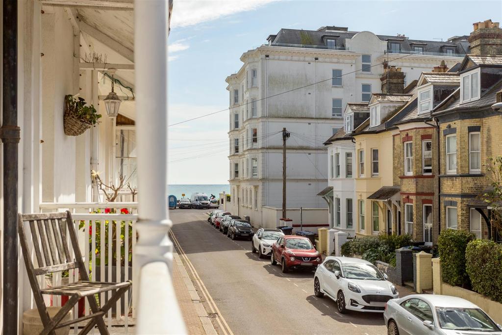 33 Warwick Road-1.jpg