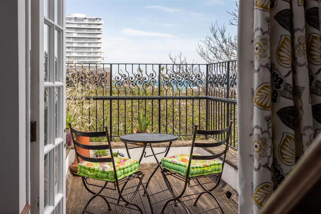 33 Warwick Road-2.jpg