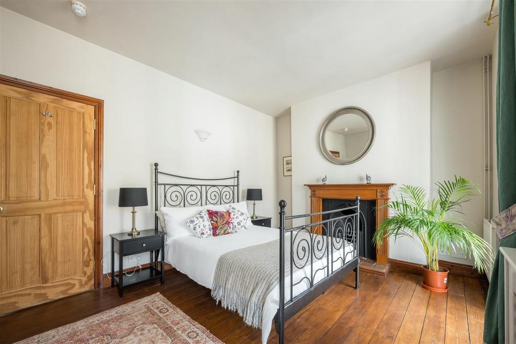 10 Warwick Road-16.jpg