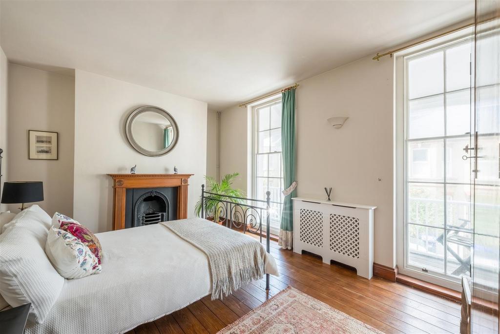 10 Warwick Road-15.jpg