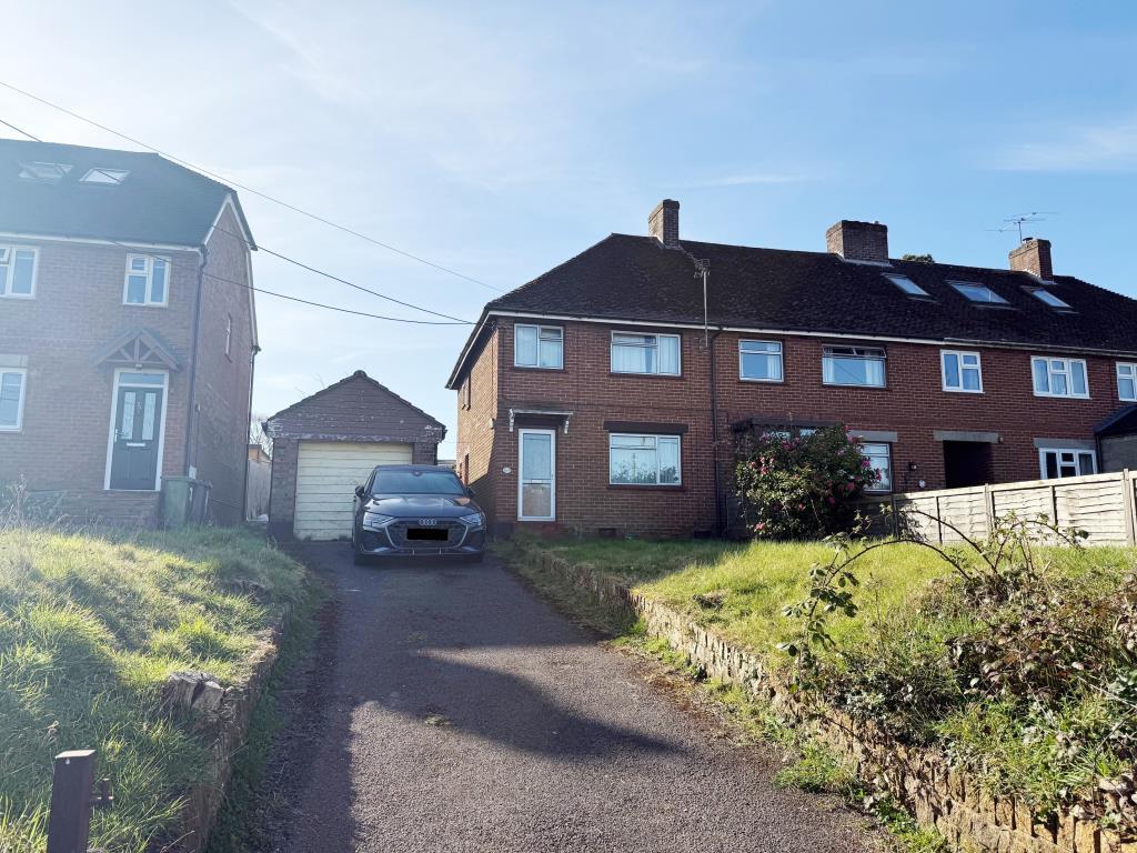 External photo of main house with driveway