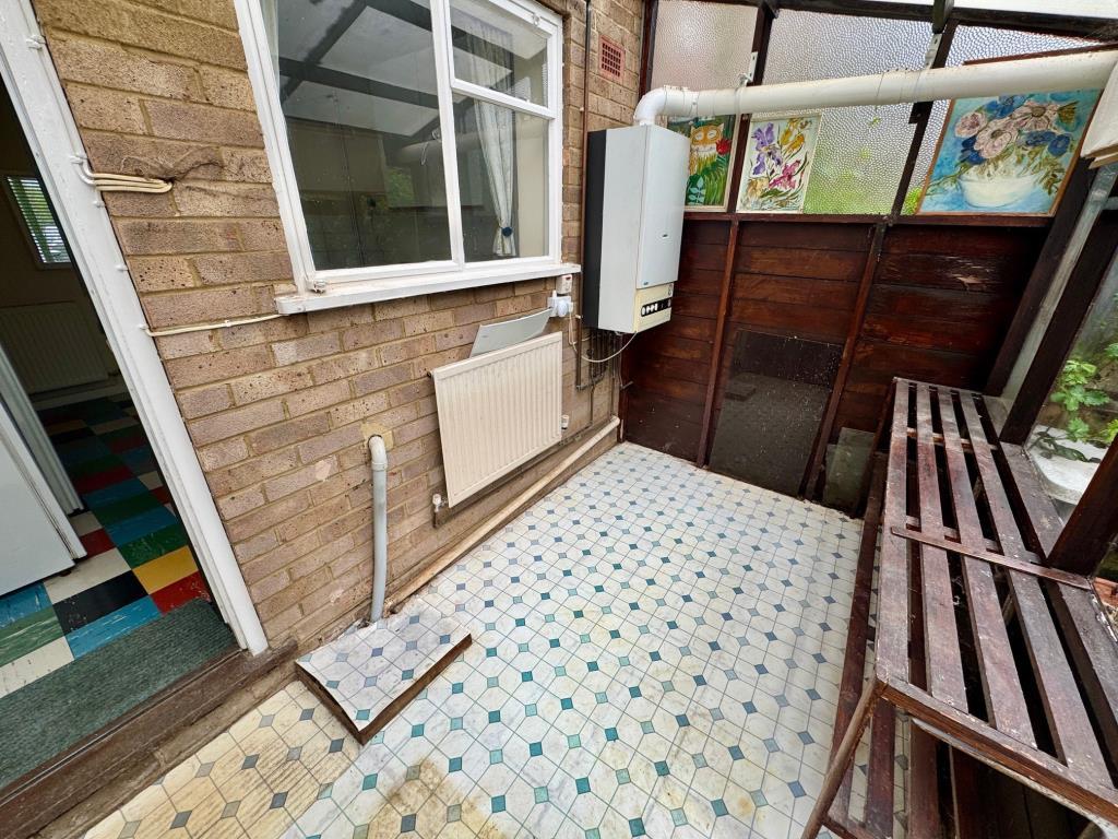 Lean-to conservatory