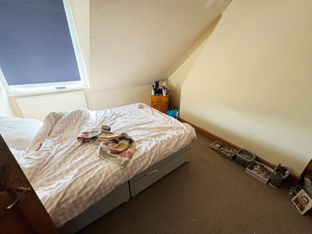 Upper Maisonette - Bedroom 2