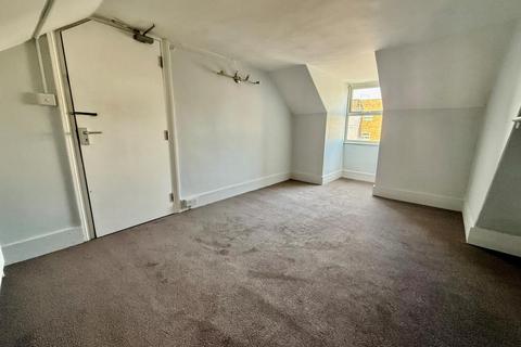 22 Frindsbury Road, Rochester, ME2 4TB