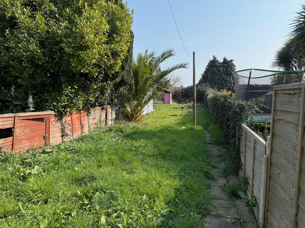 Garden to the rear of the house accessed via a sid