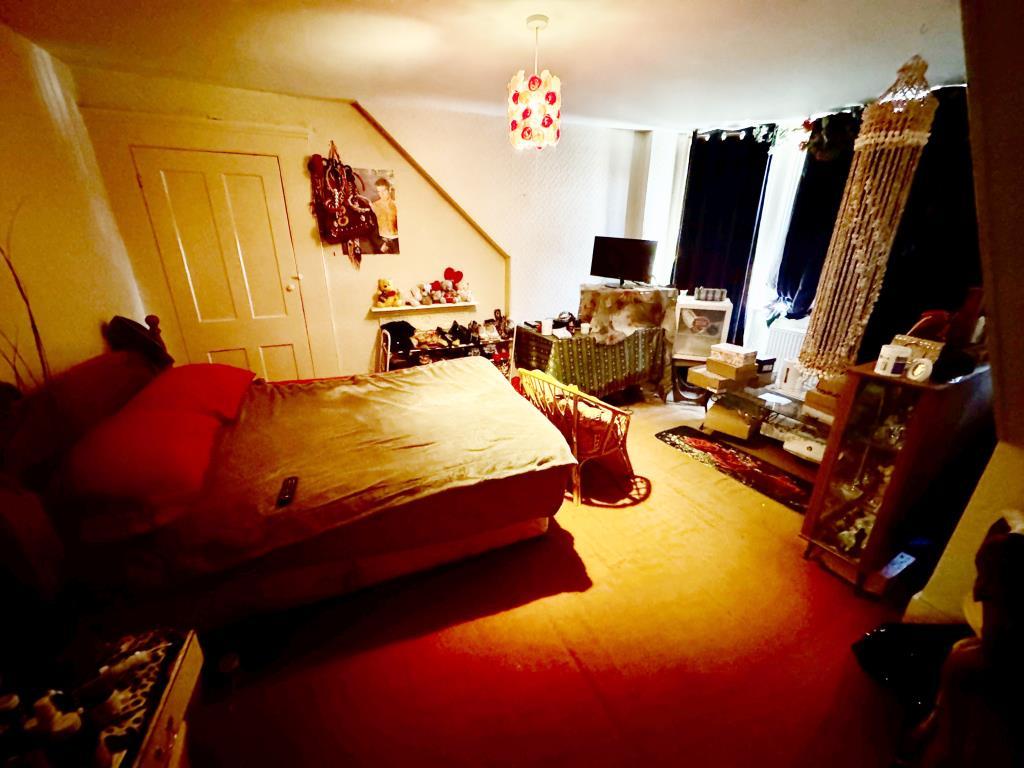 Maisonette - bedroom 1