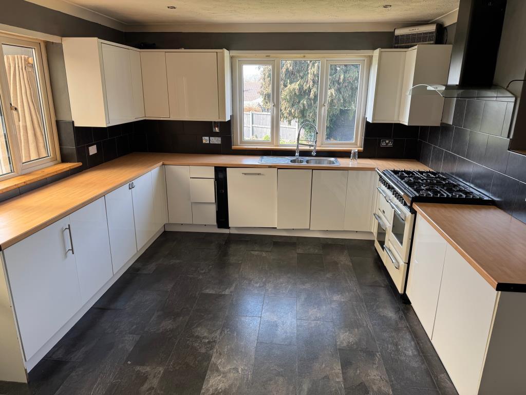 Kitchen - view 1