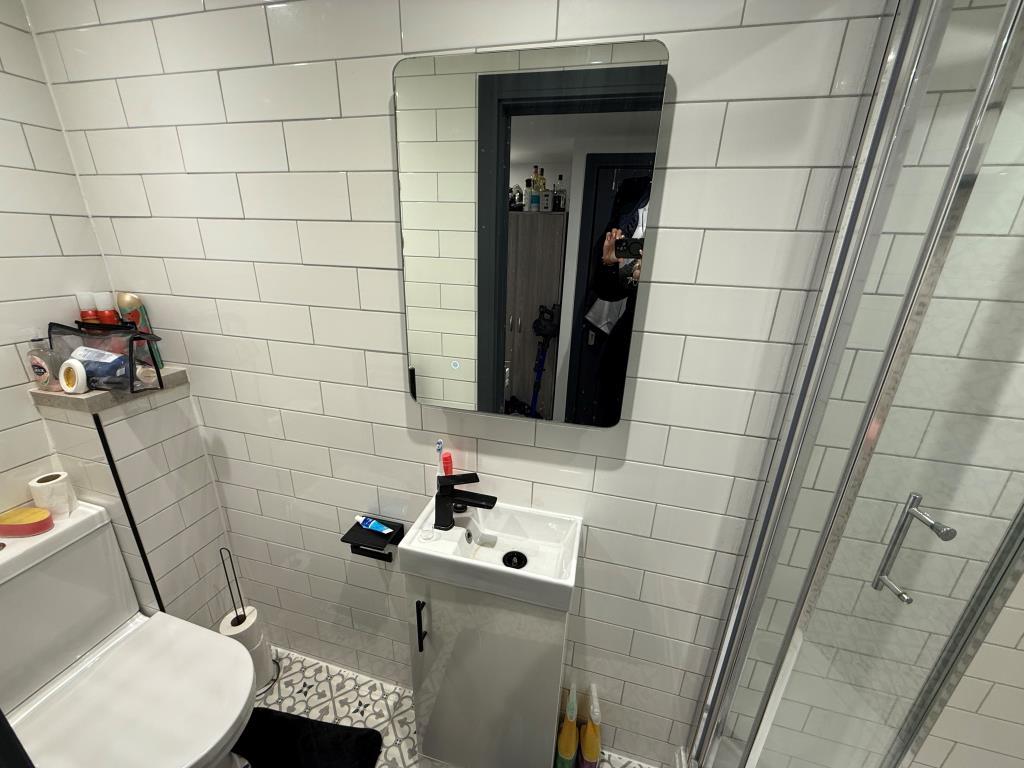 En suite five