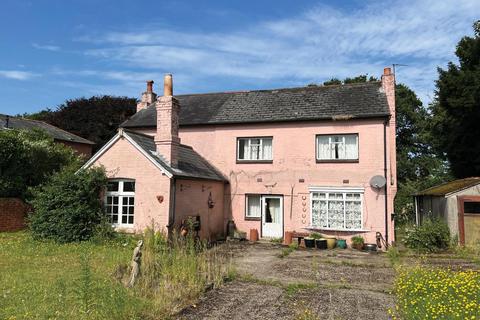 3 bedroom cottage for sale, Horseshoe Cottage, Gamblins Lane, Shirrell Heath, Southampton