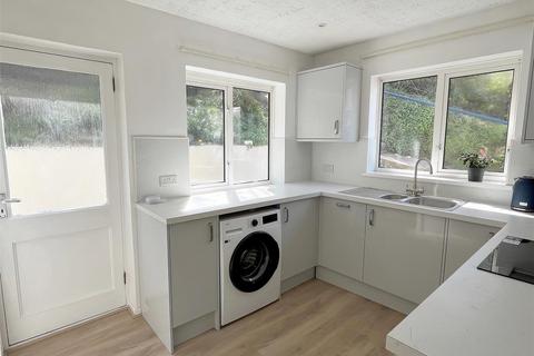 Wayside Ferndale, Dartmouth, TQ6 9QU