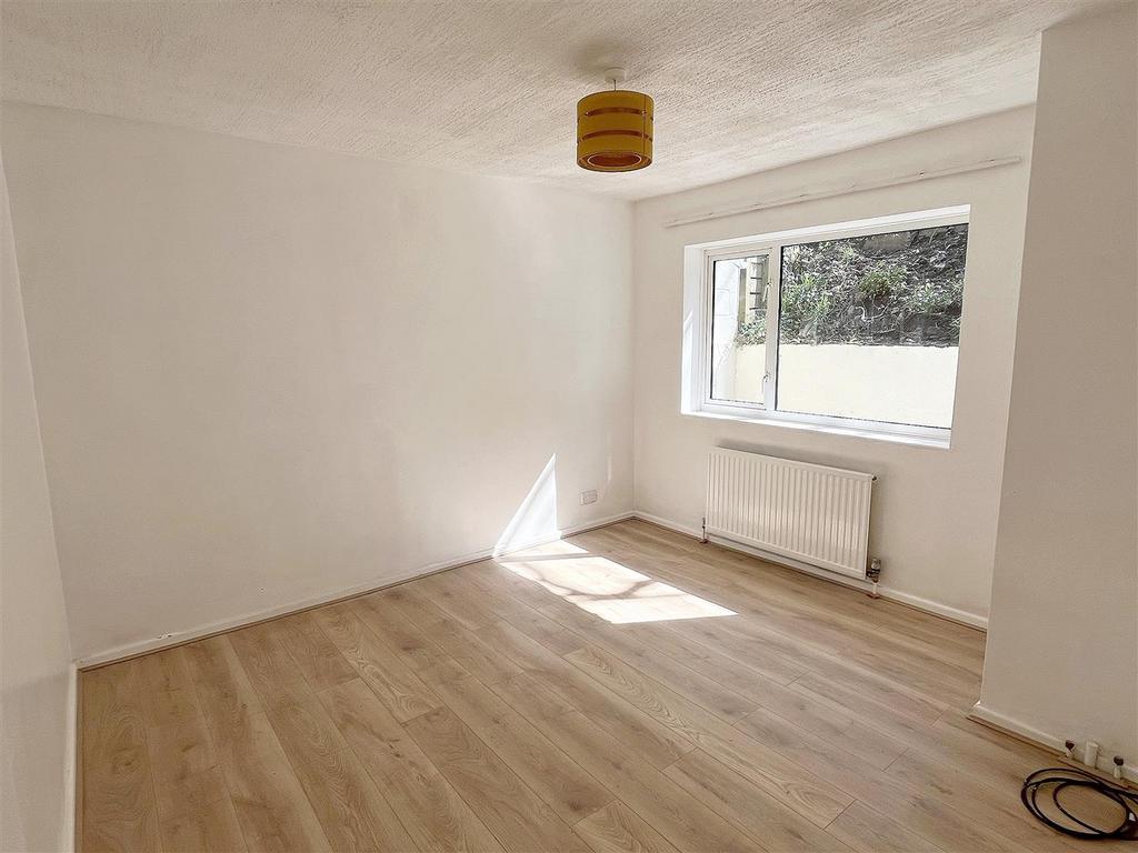 Bedroom One.jpg