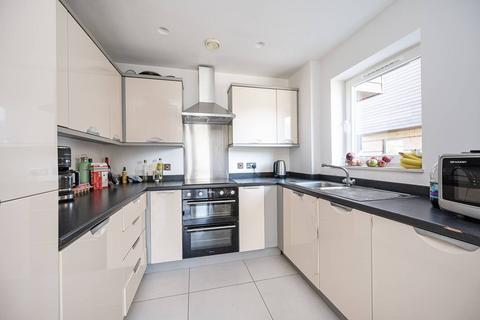 3 bedroom flat for sale, Harry Zeital Way, Hackney, London, E5
