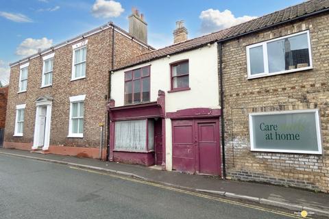 2 Chapmangate, Pocklington, York, YO42 2AZ