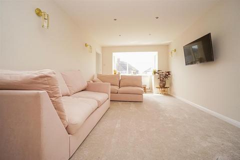 3 bedroom detached house for sale, Victoria Avenue, Hastings