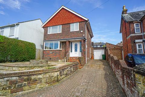 3 bedroom detached house for sale, Victoria Avenue, Hastings