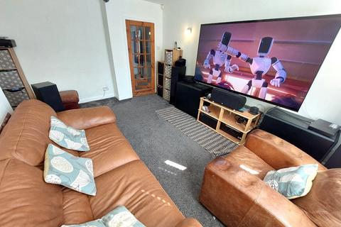 2 Evesham Road, Manchester, M9 7EH