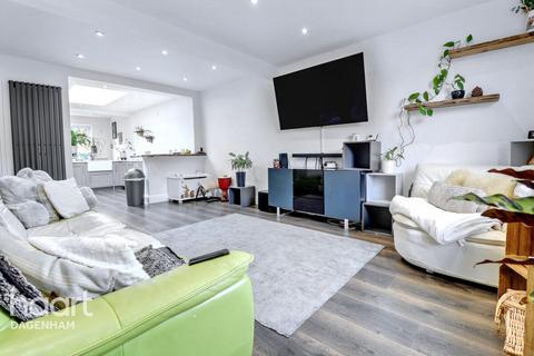 2 bedroom terraced house for sale, Cannington Road, Dagenham