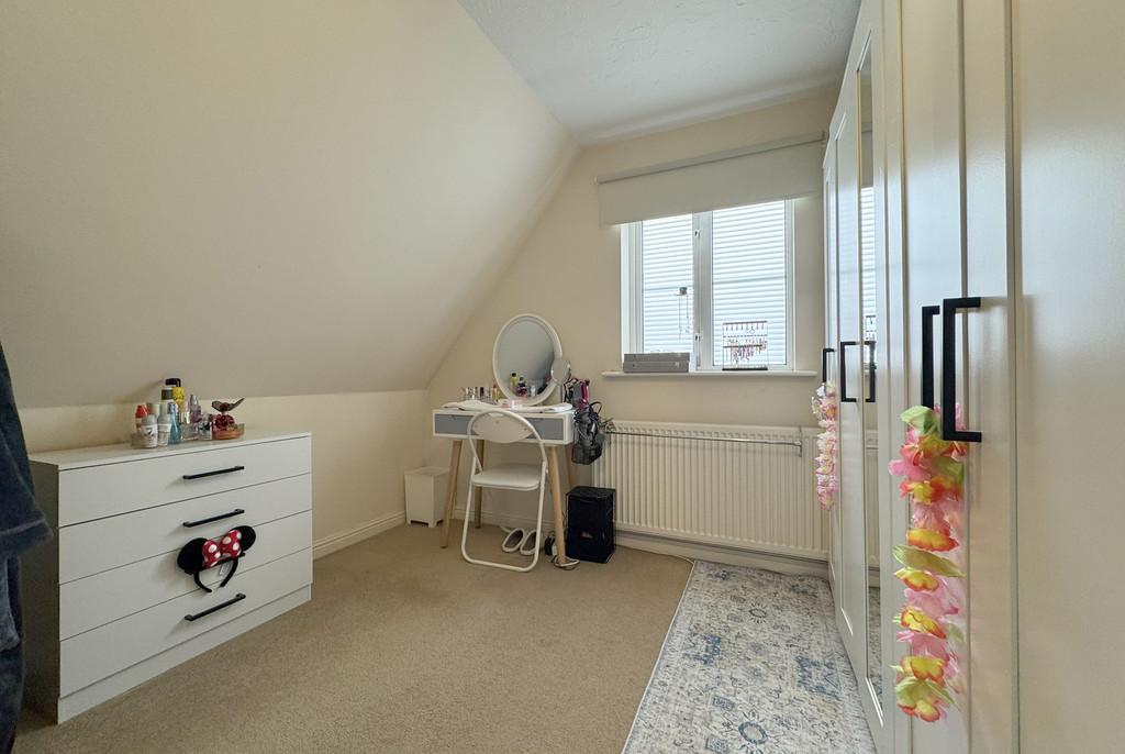 9 PC Dressing Room