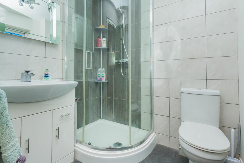 En Suite Shower Room