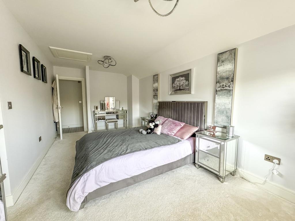 Bed1 image2