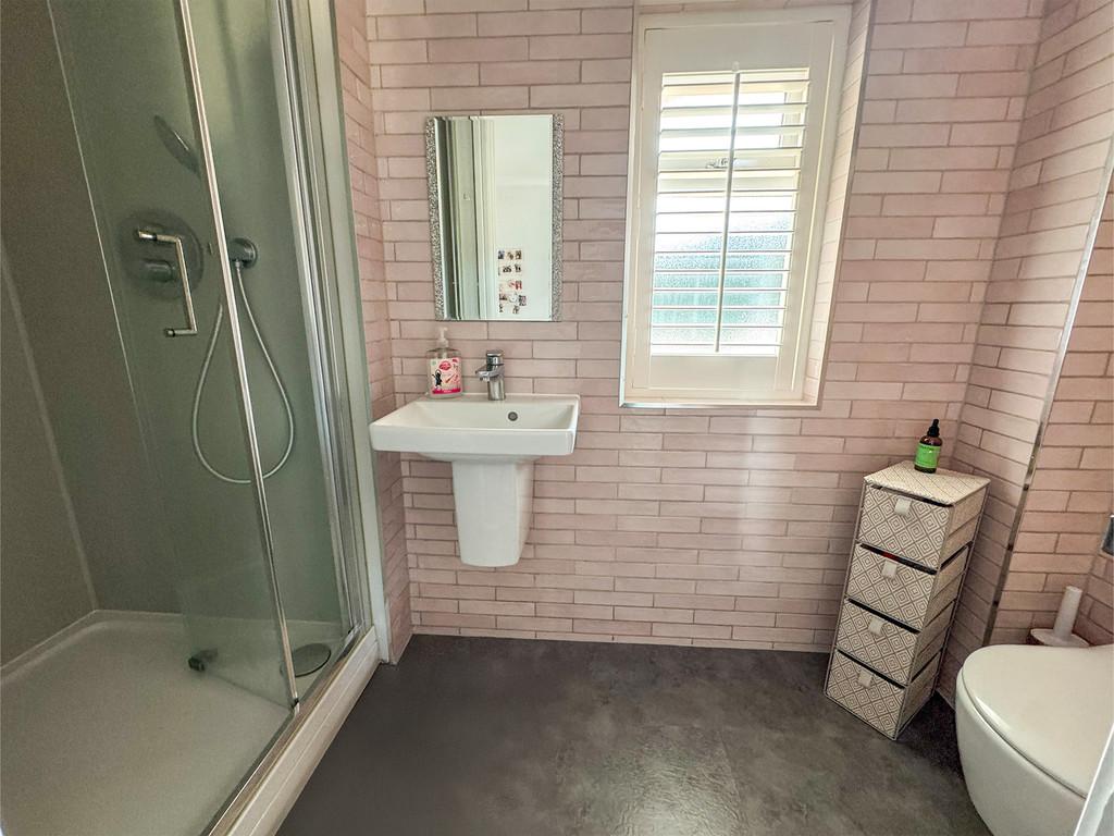 Bed2 ensuite
