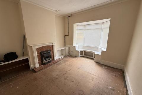 3 bedroom terraced house for sale, Shobnall Street, Burton-On-Trent DE14