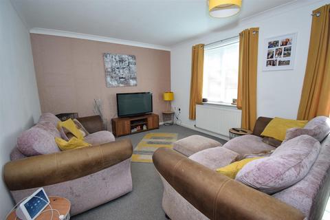 2 bedroom flat for sale, Mackley Close, South Shields