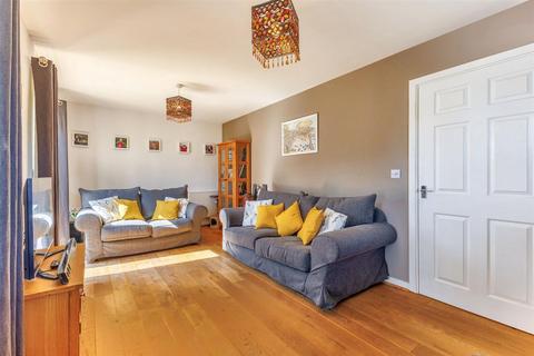 3 bedroom detached house for sale, Snaffle Way, Evesham WR11