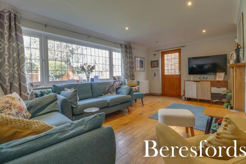 3 bedroom detached house for sale, Tomlyns Close, Hutton, CM13