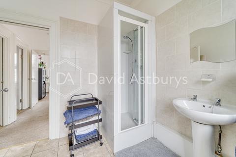 2 bedroom ground floor flat to rent, Thane Villas, Holloway, London