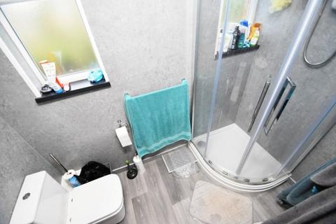 4 bedroom semi-detached house to rent, Musgrave Gardens, Gilesgate