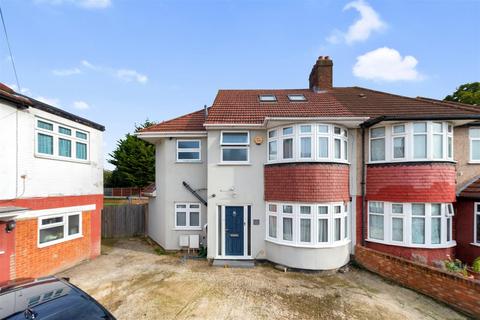 83 North Drive, Hounslow, TW3 1PT