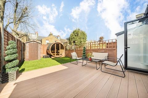 40 Wimbledon Road, London, SW17 0UQ