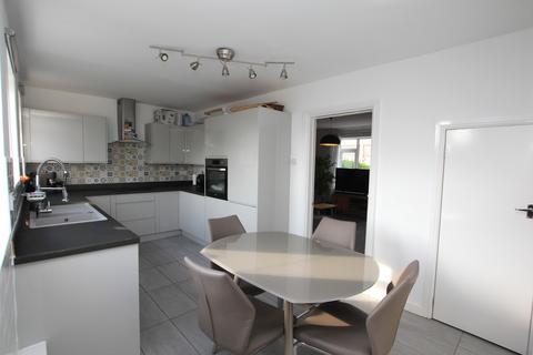 17 Allington Place, Chester, CH4 7DX