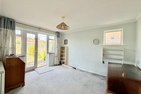 2 bedroom ground floor maisonette for sale, Malwood Road, Hythe, Southampton
