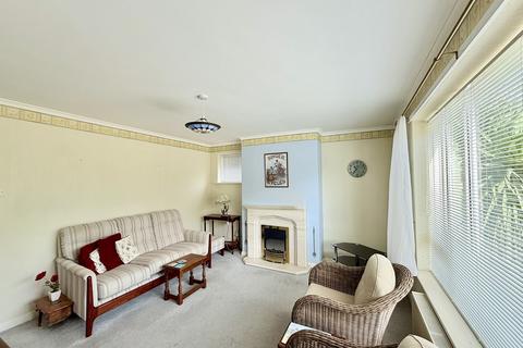 2 bedroom ground floor maisonette for sale, Malwood Road, Hythe, Southampton