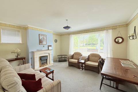 2 bedroom ground floor maisonette for sale, Malwood Road, Hythe, Southampton